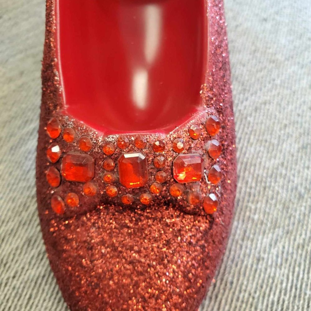 Beautiful Fossil Ruby Slipper - image 2